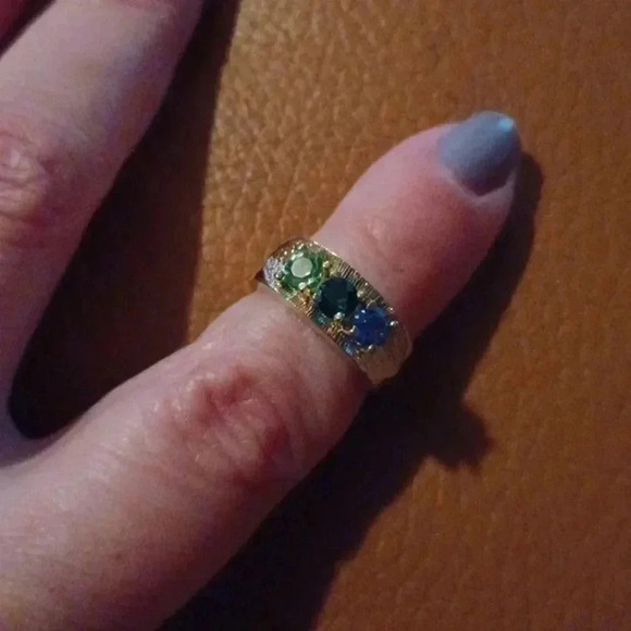 💙🌹Gold-plated Mother's ring. Yellow - Picture 8 of 8